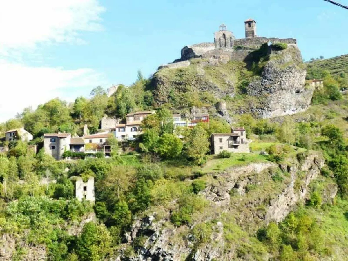 Holiday home Grande Maison Pour Familles Et Amis Pres Des Gorges De L'Allier - Fr-1-582-189 Villeneuve-d'Allier